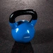 Kettlebell żeliwny pokryty winylem HMS KNV20 BLUE