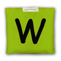 Woreczek gimnastyczny z literką W - szkolny Akson