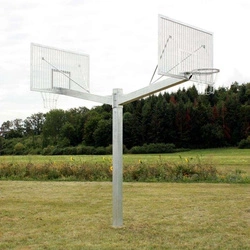 Jednosłupowa konstrukcja do koszykówki Strong, mocowana w tulei, wysięg 1,4 m