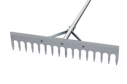 Grabie aluminiowe z krawędzią równającą Polanik GA-S0325