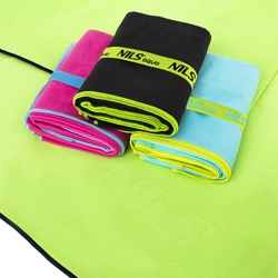 Ręcznik z mikrofibry NAR11 zielony 140x70 cm Nils Aqua