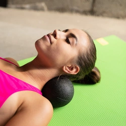 Podwójna piłka do masażu Duo Ball HMS 12 x 24 cm BLM02